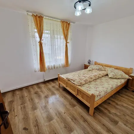Poiana Dealul Frumos Jaktstuga